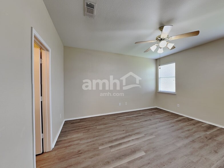 Building Photo - 2636 Fondren Rd