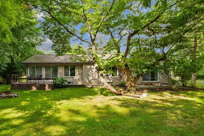 Building Photo - 4899 Wye Oak Rd