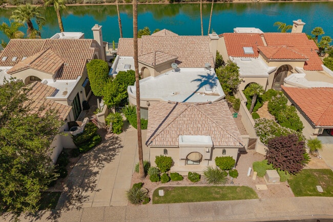Building Photo - 10126 E Cochise Dr