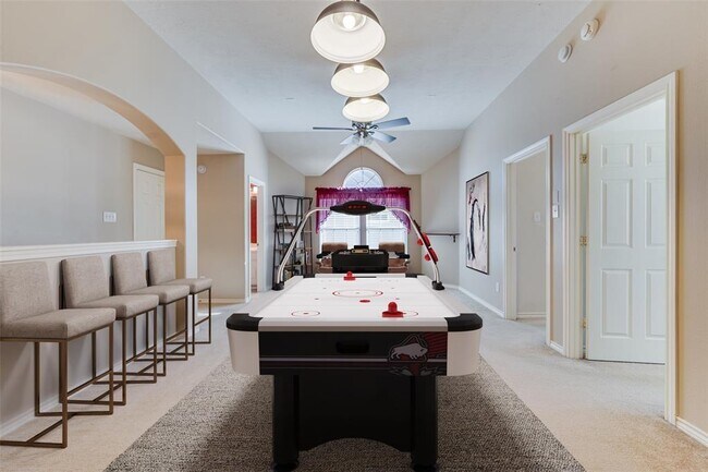 Building Photo - 10414 Hahns Peak Dr