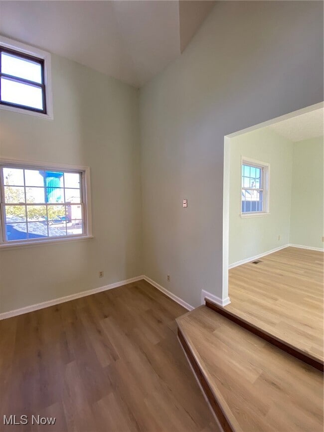 Building Photo - 4210 Clinton Ave