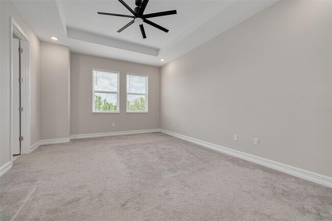 Building Photo - 5005 San Martino Dr