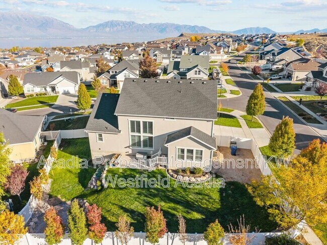 Building Photo - 1457 S Canyon View Dr