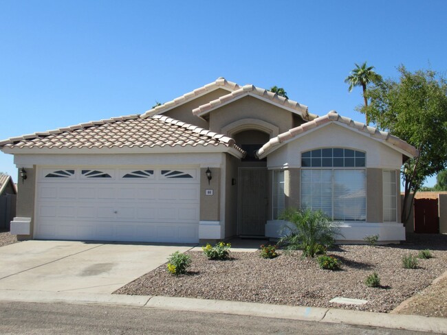 Primary Photo - Spacious Home in Superstition Springs!