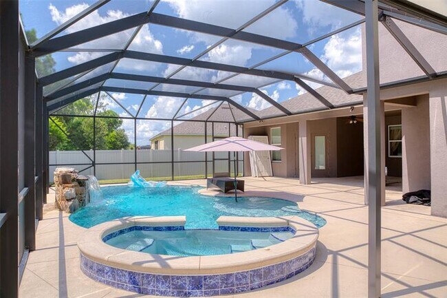 Building Photo - 632 Stonebriar Dr