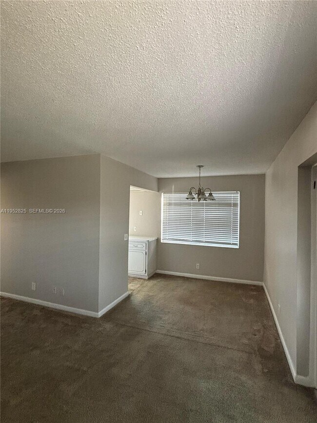 Building Photo - 179 Canterbury I