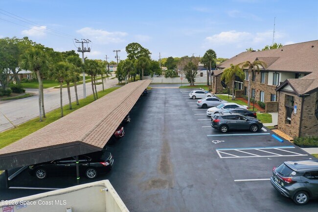 Building Photo - 1515 Huntington Ln
