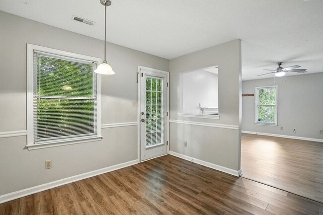Building Photo - Spacious 2-Bedroom, 2.5-Bath End-Unit Town...