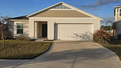 Building Photo - 1428 Axel Cir