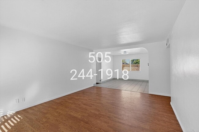 Building Photo - 8503 Menaul Blvd NE