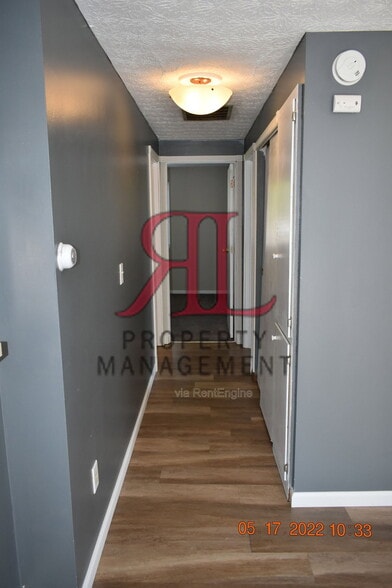 Building Photo - 2501 Burgandy Ln