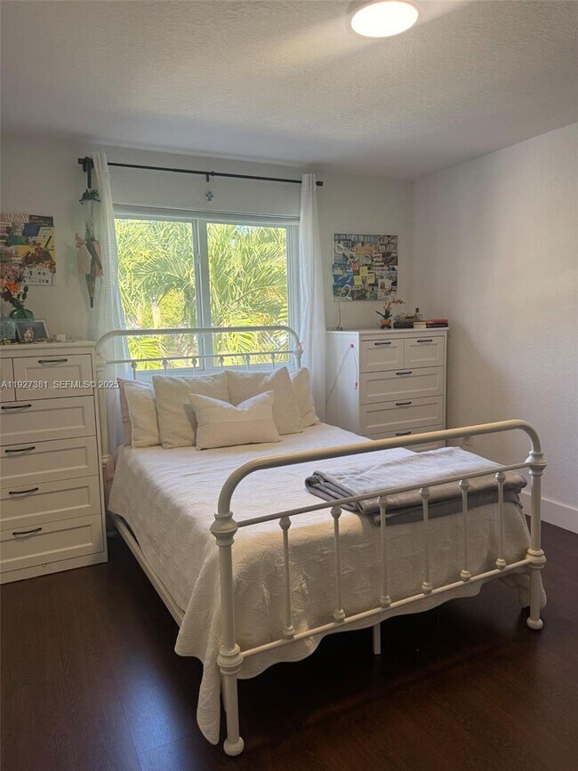 Building Photo - 10973 NW 53rd Ln