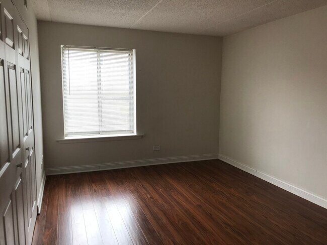 Building Photo - 15817 Orlan Brook Dr