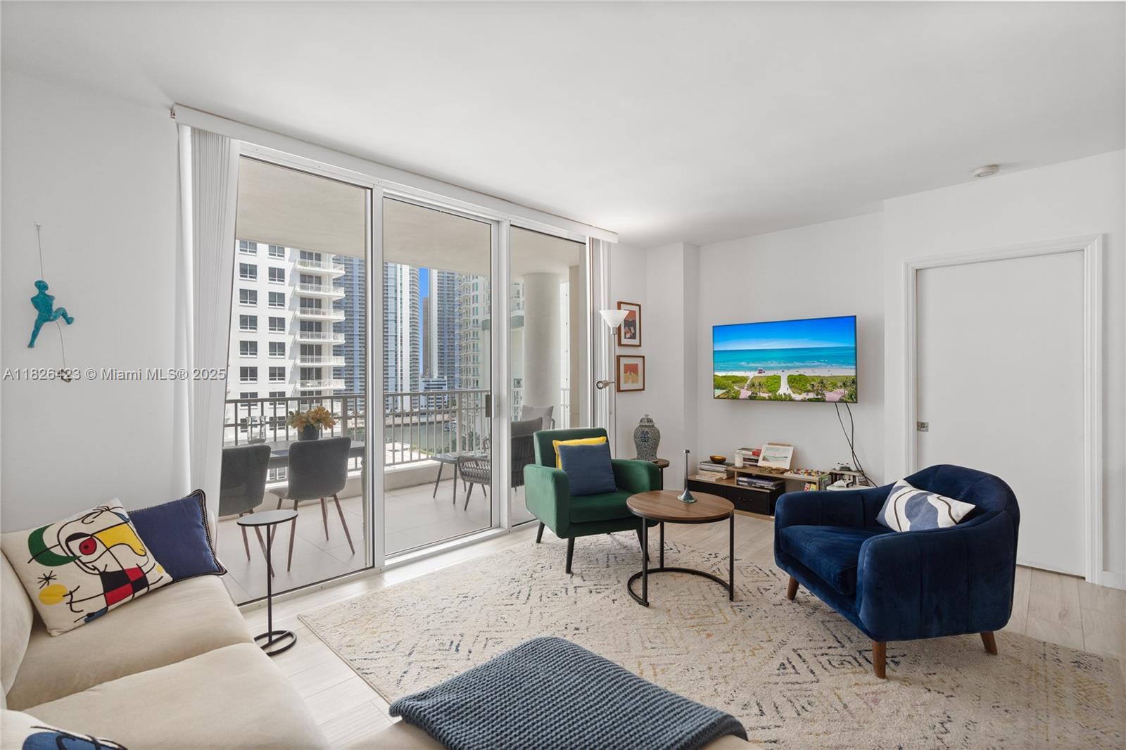 Building Photo - 701 Brickell Key Blvd