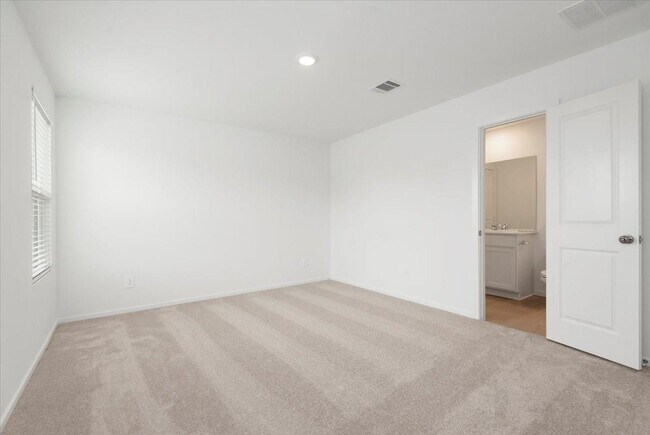 Building Photo - 14792 S Ascot Bnd Cir