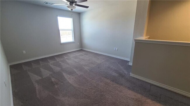 Building Photo - 5412 Golden Canary Ln