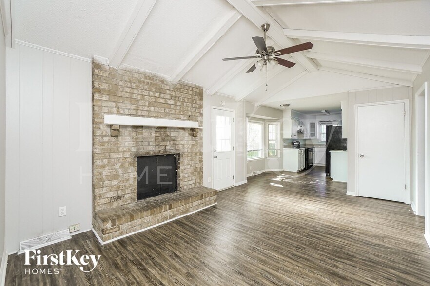 Building Photo - 104 Heron Ct