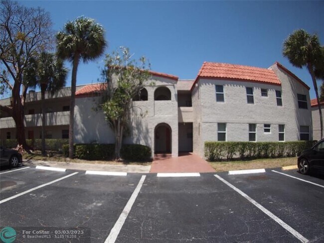 Building Photo - 7355 Woodmont Terrace