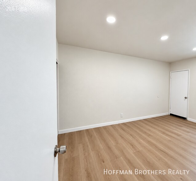 Building Photo - 7339 Woodman Ave