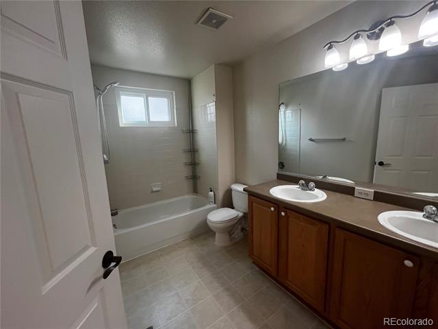 Building Photo - 8121 Raspberry Dr