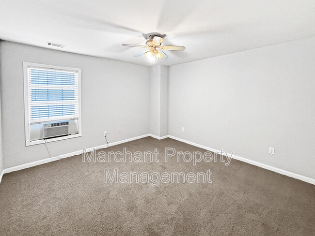 Building Photo - 125 Wild Dogwood Way