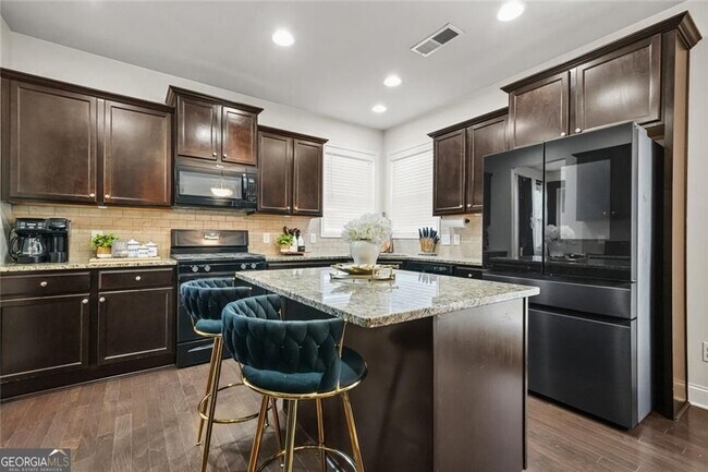 Building Photo - 4079 Broadmoor Ct SW