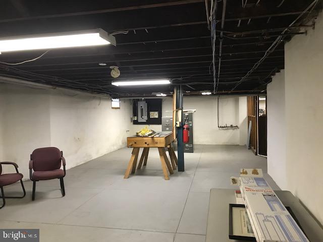 Building Photo - 505 E Lancaster Ave