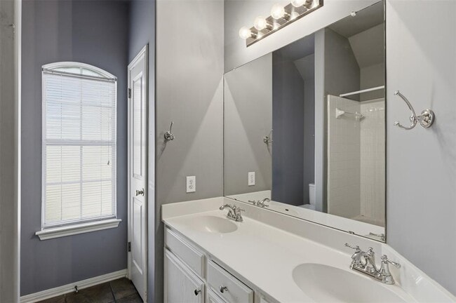Building Photo - 5813 Miramonte Dr