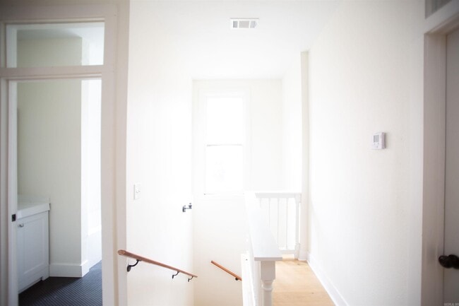 Building Photo - 1704 S Park St