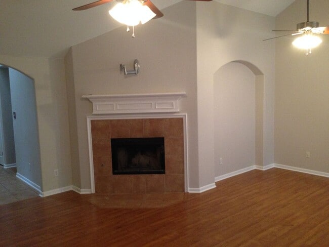 Building Photo - 4108 N Summercrest Loop