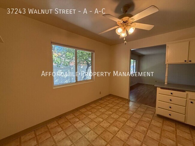 Building Photo - 37243 Walnut St