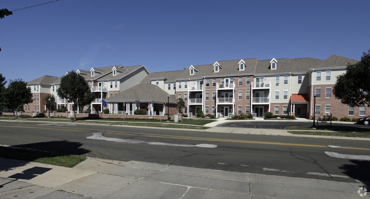 Sunwood Apartments Sun Prairie Wi Apartment Finder