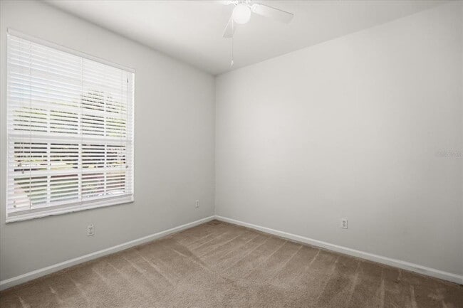 Building Photo - 8101 Coconut Palm Way