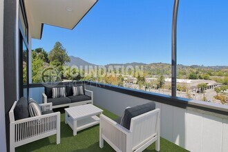 Building Photo - Remodeled Luxury Mill Valley Retreat - FOU...