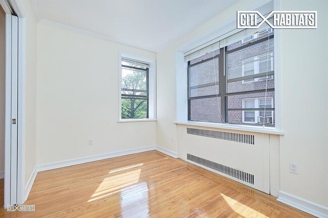 Building Photo - 30-35 College Point Blvd