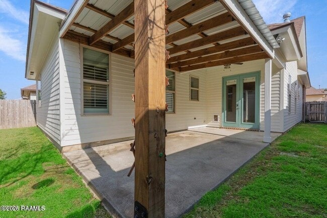 Building Photo - 207 Summerland Key Ln