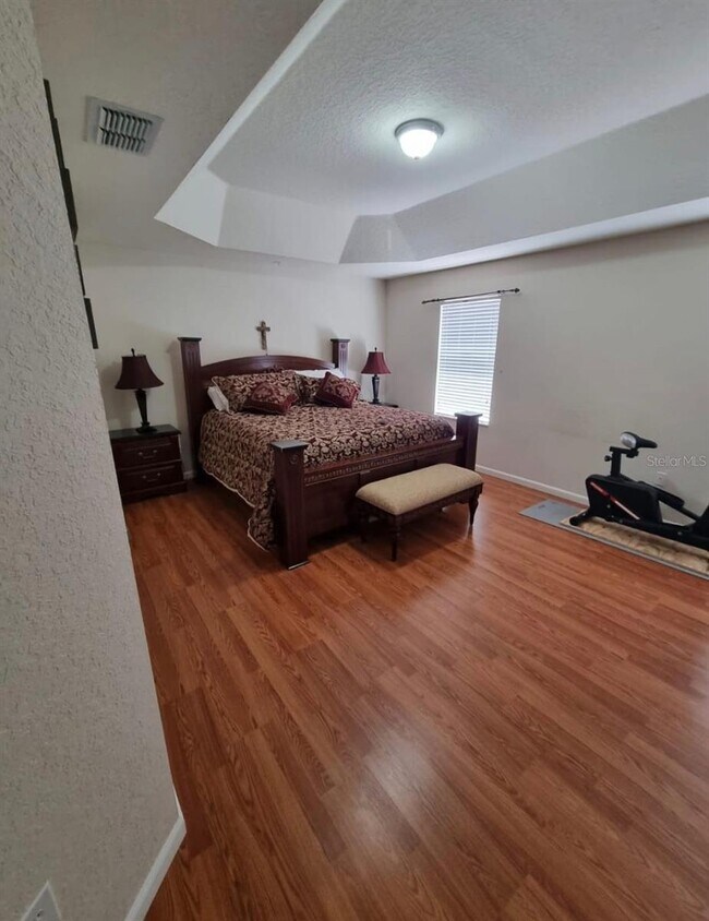 Building Photo - 3106 Ashland Ln N