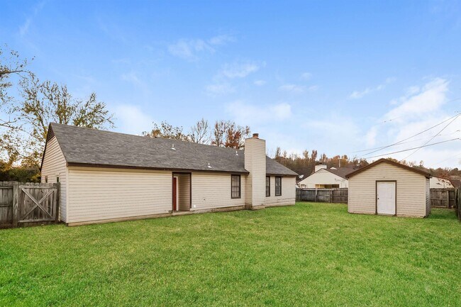 Building Photo - 4520 Northwood Hills Dr
