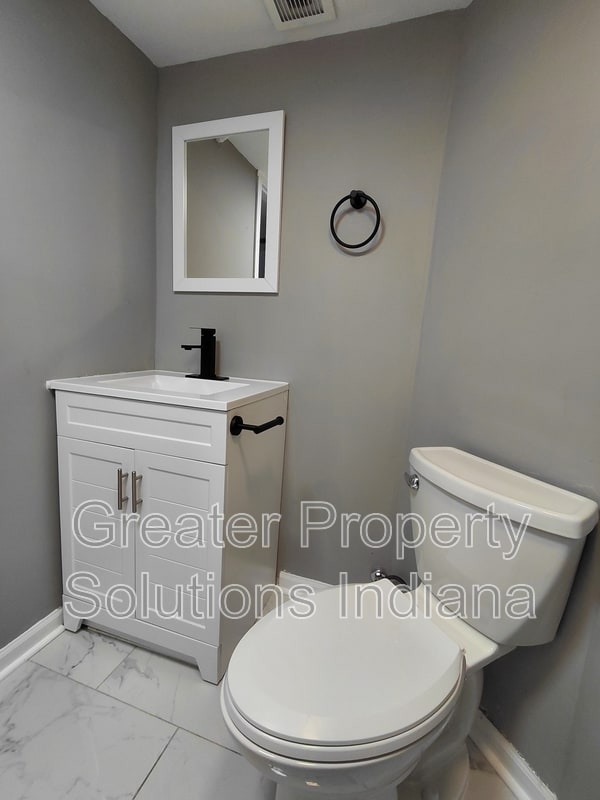 Building Photo - 6133 Marshall Ave