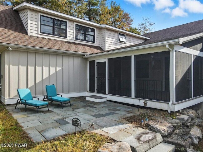 Building Photo - 159 Knapp Rd