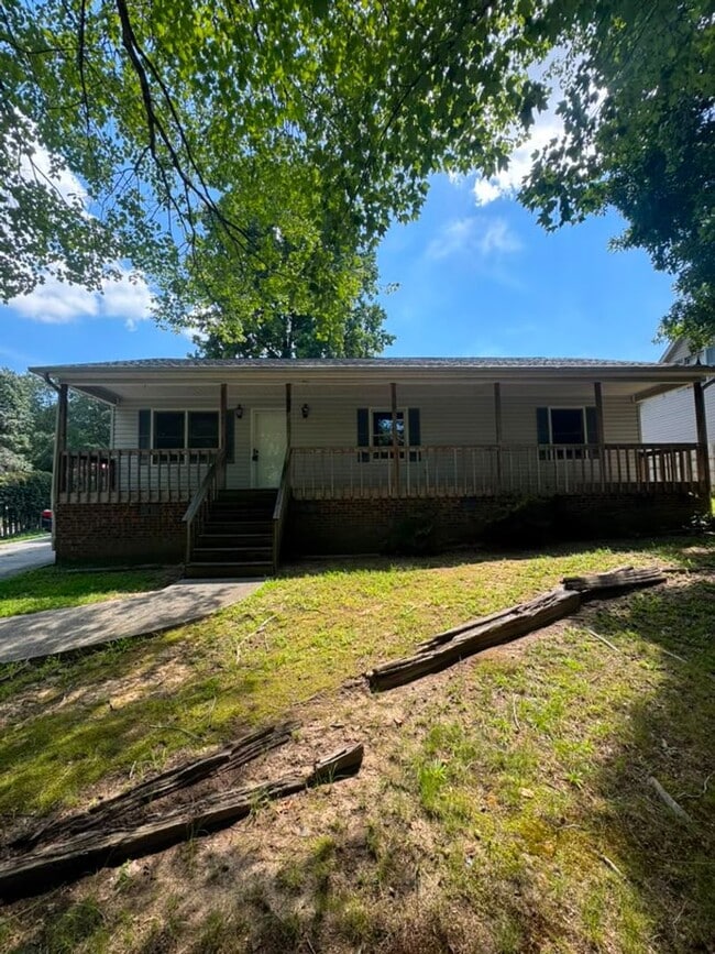Building Photo - 109 Lanford Dr