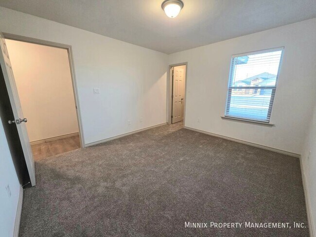 Building Photo - 1328 Bajada St