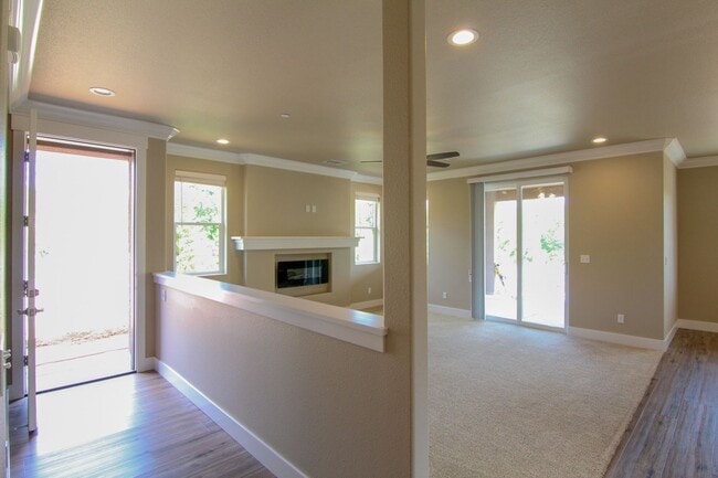 Building Photo - Brand New Build!