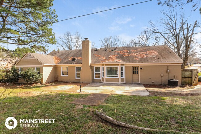 Building Photo - 5826 Pebble Beach Ave