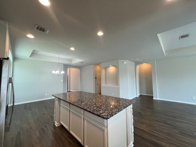 Building Photo - Beautiful 3/2 home in Oak Creek Estates,  ...