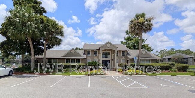 Building Photo - 10200 Belle Rive Blvd