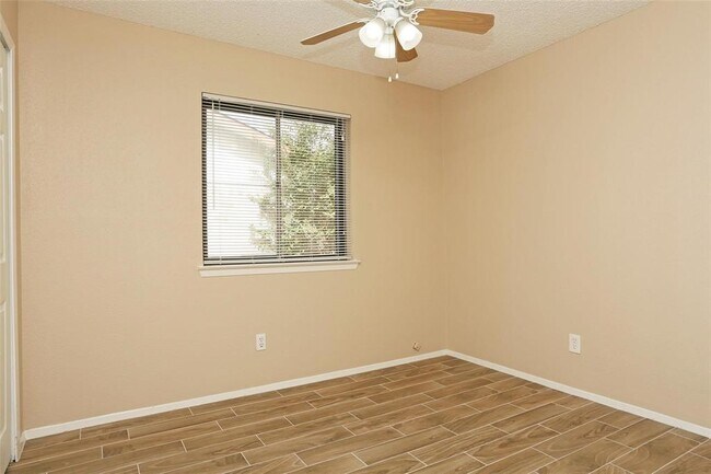Building Photo - 22518 John Rolfe Ln