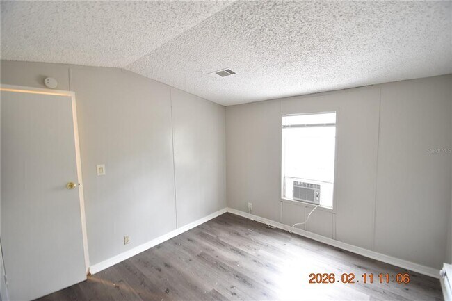 Building Photo - 7515 Symmes Rd