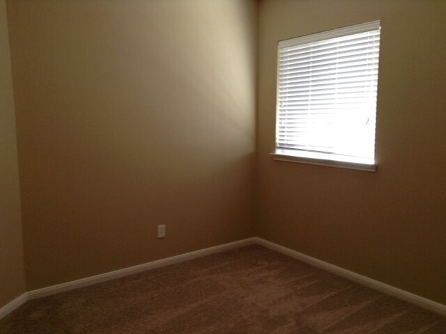 Building Photo - 2710 Sleepy Knoll Dr