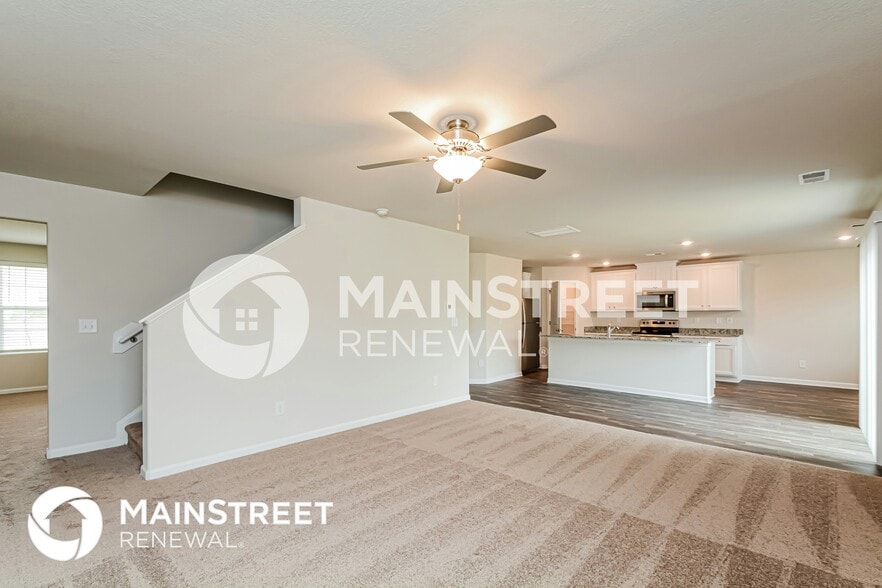 Building Photo - 489 Turning Lk Dr